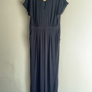 Shelby & Palmer Black V-Neck Maxi Dress with Pockets